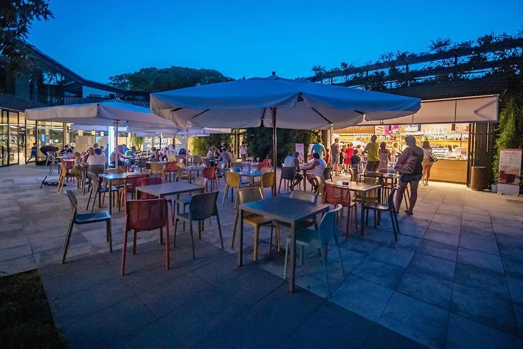Estivo Premium Deluxe Mobile Homes On Camping Ca Savio Cavallino-Treporti Campsite